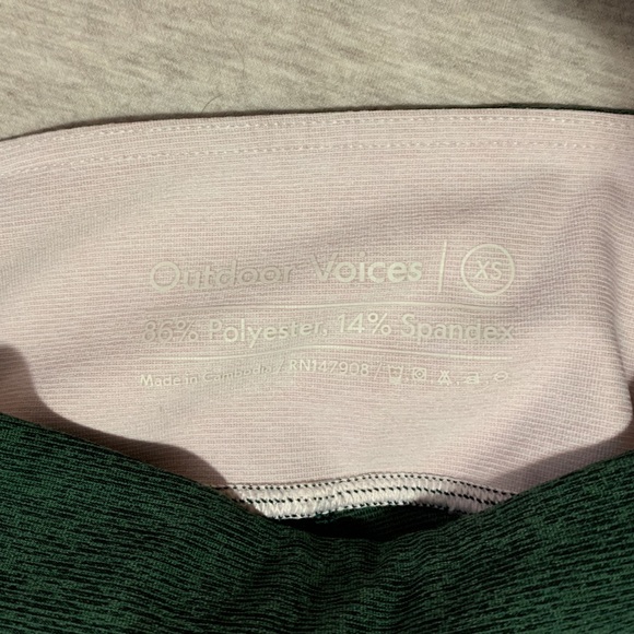 Green Outdoor Voices Springs Leggings + Athena Top - Picture 6 of 6